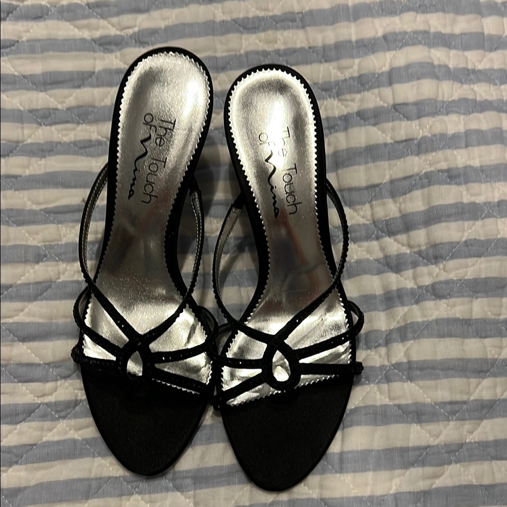 New Never Worn Black Heels Size 61/2